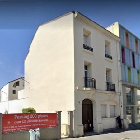 Studio A 800M De La Cathedrale Reims Exteriör bild